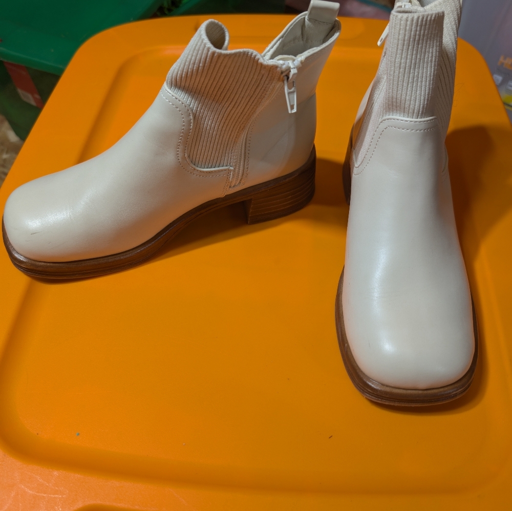 Women's White Ankle Boots